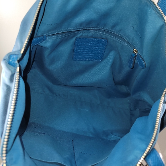 Like New!Coach Nylon Teal/Peacock blueTote bag - Picture 5 of 16